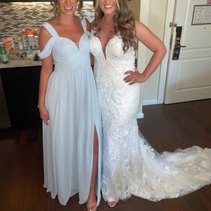 AZAZIE LIANNE
A-Line Off the Shoulder Chiffon Floor-Length Dress Mist